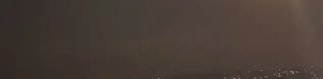 Kırık Bir Geceye AğıtGeceyi ikiye böldüm bugün,Bir yarısı se...